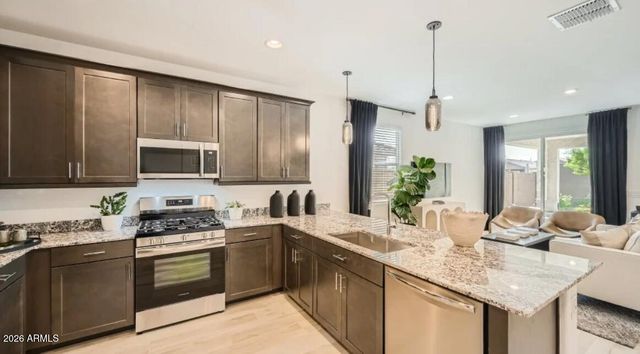 17359 W GRAY FOX Trail, Surprise, AZ 85387