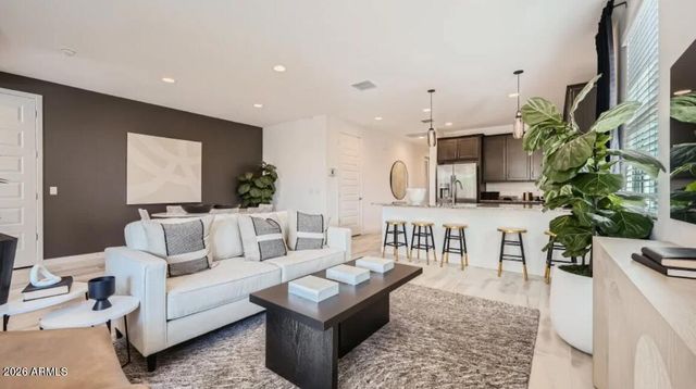 17359 W GRAY FOX Trail, Surprise, AZ 85387