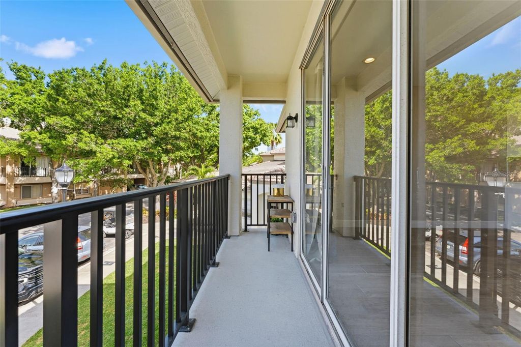 Image 30 of property listing at 1022 NORMANDY TRACE ROAD, Tampa, FL 33602