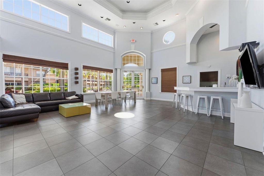 Image 40 of property listing at 1022 NORMANDY TRACE ROAD, Tampa, FL 33602