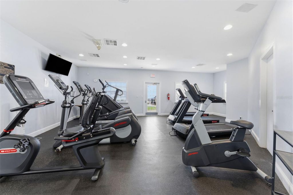 Image 42 of property listing at 1022 NORMANDY TRACE ROAD, Tampa, FL 33602