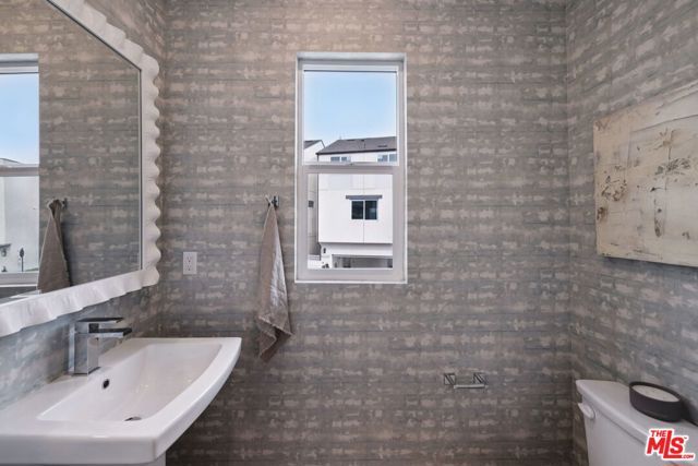 1697 Constellation Drive, Los Angeles, CA 90732