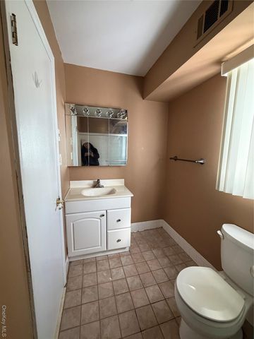 7 Essex Lane B3, Suffern, NY 10901