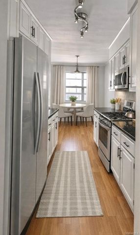 7 Essex Lane B3, Suffern, NY 10901