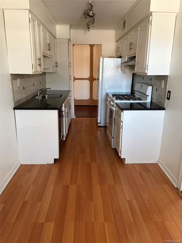 7 Essex Lane B3, Suffern, NY 10901