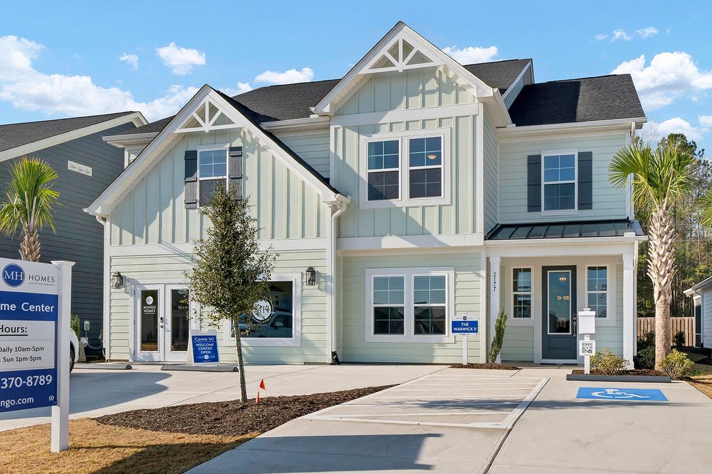 Image 2 of property listing at 222 Crosswick Street, Summerville, SC 29483