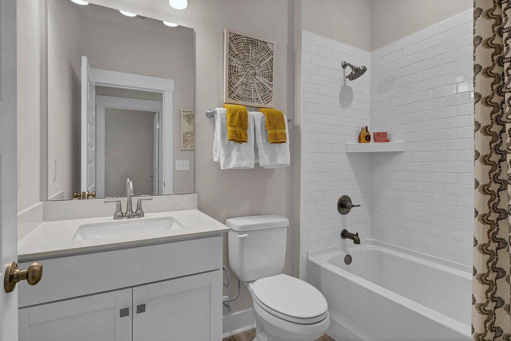 Image 20 of property listing at 222 Crosswick Street, Summerville, SC 29483