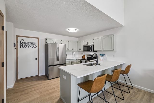 4425 Mills Civic Parkway 405, West Des Moines, IA 50265