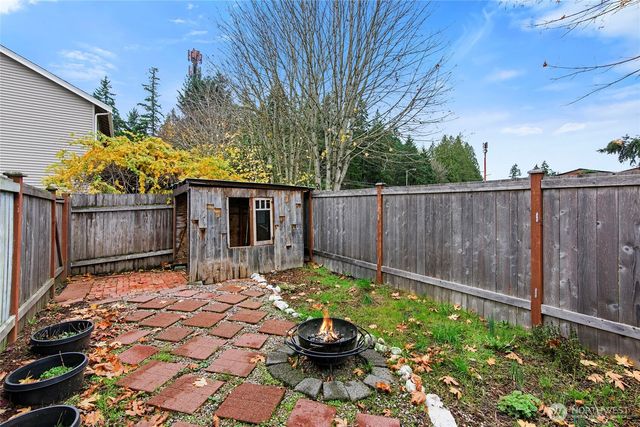 124 NE Tucannon Court, Bremerton, WA 98311