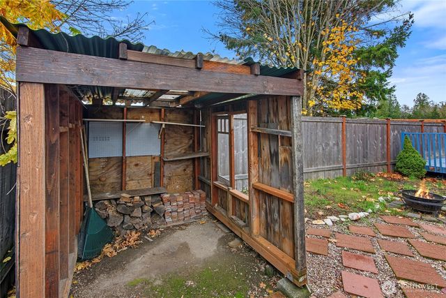 124 NE Tucannon Court, Bremerton, WA 98311