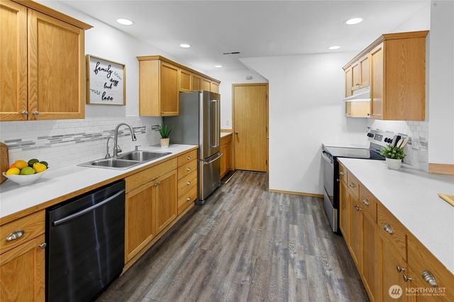 124 NE Tucannon Court, Bremerton, WA 98311