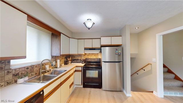 9260 Avery Road, Broadview Heights, OH 44147