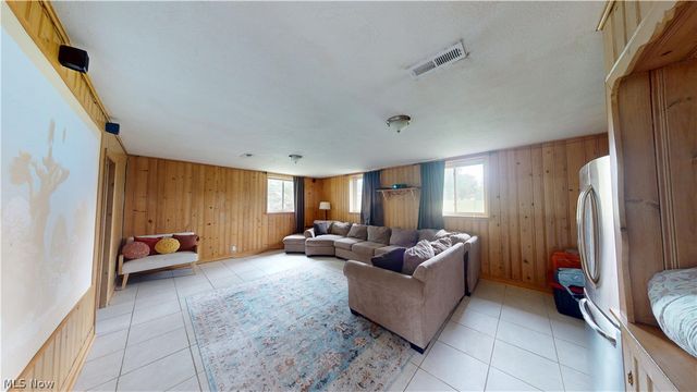 9260 Avery Road, Broadview Heights, OH 44147