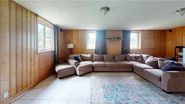9260 Avery Road, Broadview Heights, OH 44147
