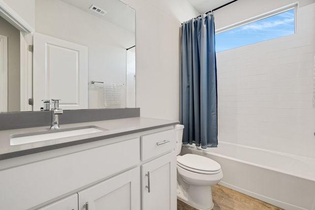1112 Croxley Way, Fort Worth, TX 76247