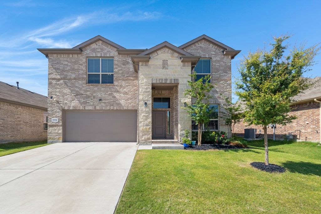 1112 Croxley Way, Fort Worth, TX 76247