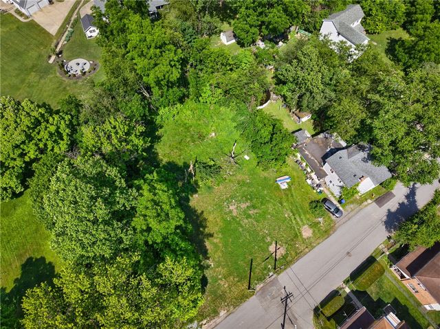 826 Wall St, Mcdonald, PA 15057