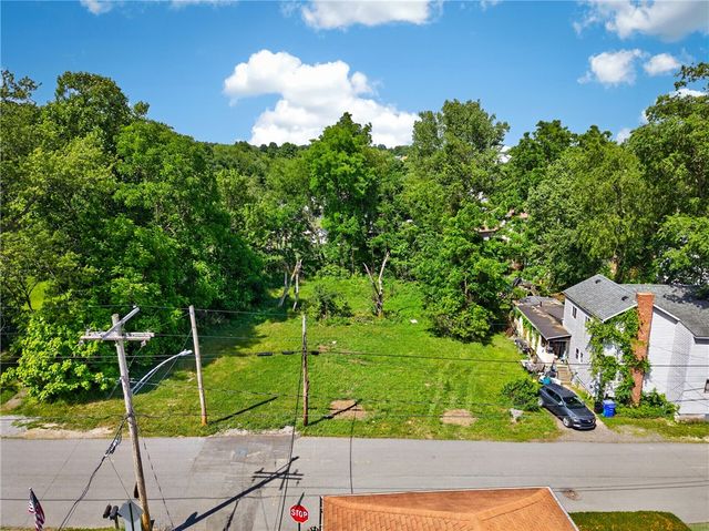 826 Wall St, Mcdonald, PA 15057