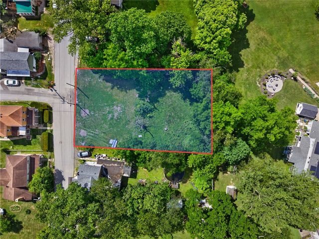 826 Wall St, Mcdonald, PA 15057