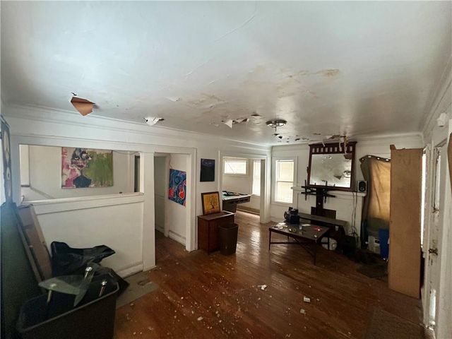 5609 Highland Avenue, Kansas City, MO 64110