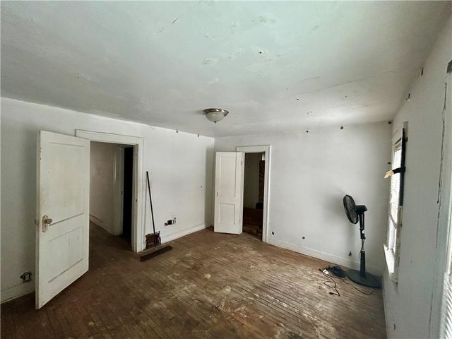 5609 Highland Avenue, Kansas City, MO 64110