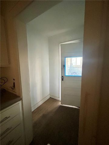 5609 Highland Avenue, Kansas City, MO 64110