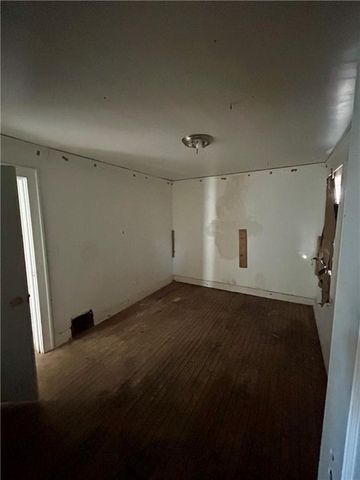 5609 Highland Avenue, Kansas City, MO 64110