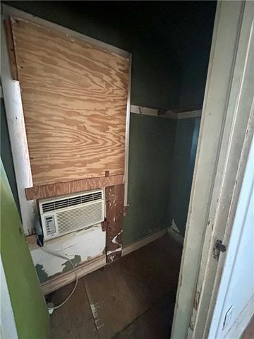 5609 Highland Avenue, Kansas City, MO 64110