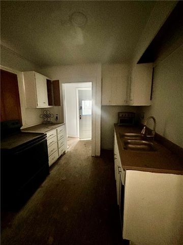 5609 Highland Avenue, Kansas City, MO 64110