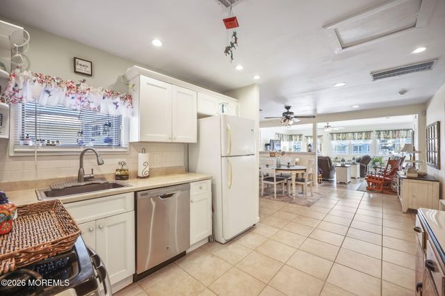 17 Lake Huron Drive, Little Egg Harbor, NJ 08087