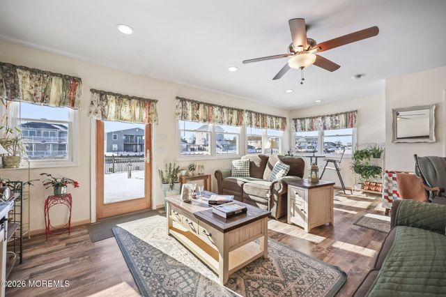 17 Lake Huron Drive, Little Egg Harbor, NJ 08087