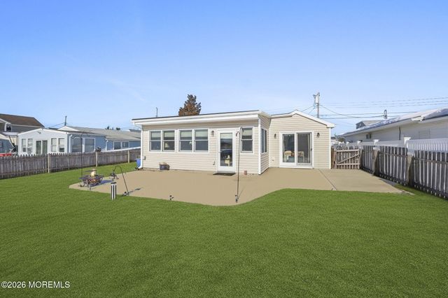 17 Lake Huron Drive, Little Egg Harbor, NJ 08087