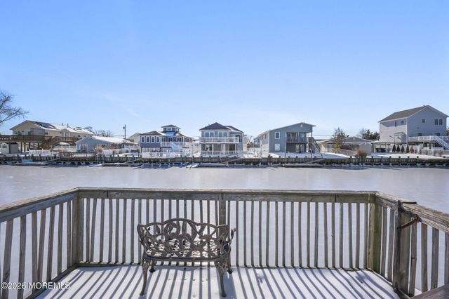 17 Lake Huron Drive, Little Egg Harbor, NJ 08087