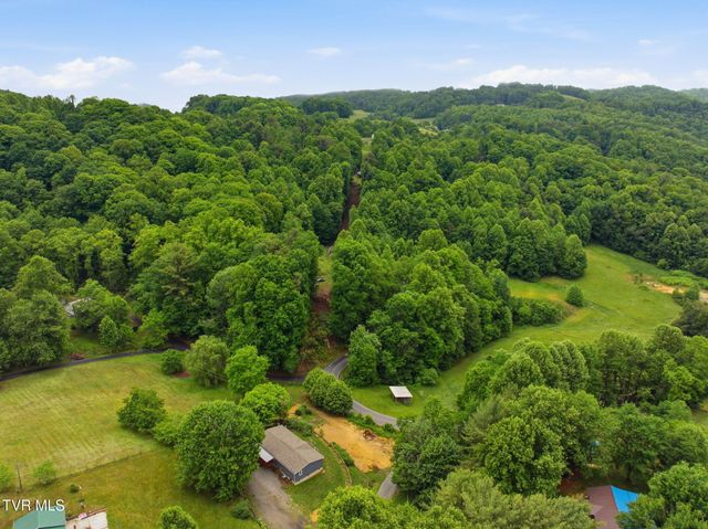 1479 Poga Road, Butler, TN 37640