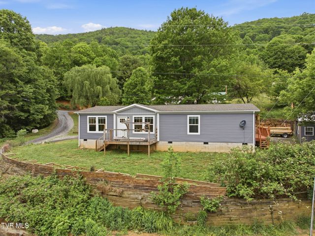 1479 Poga Road, Butler, TN 37640
