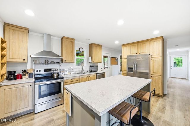 1479 Poga Road, Butler, TN 37640