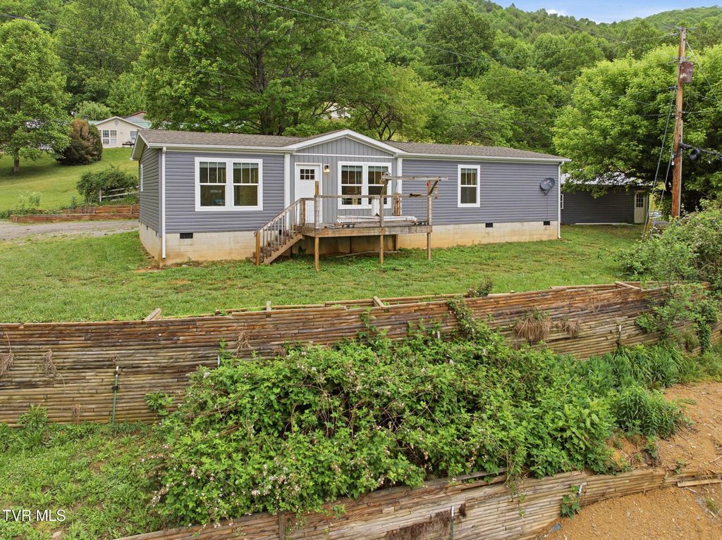 1479 Poga Road, Butler, TN 37640