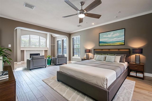 3913 Summer Manor Drive, League City, TX 77573