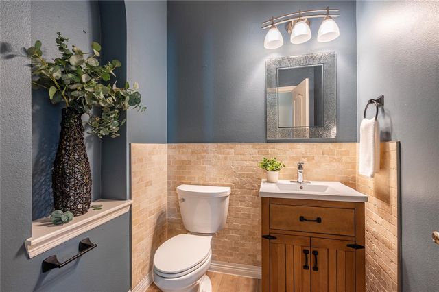 3913 Summer Manor Drive, League City, TX 77573