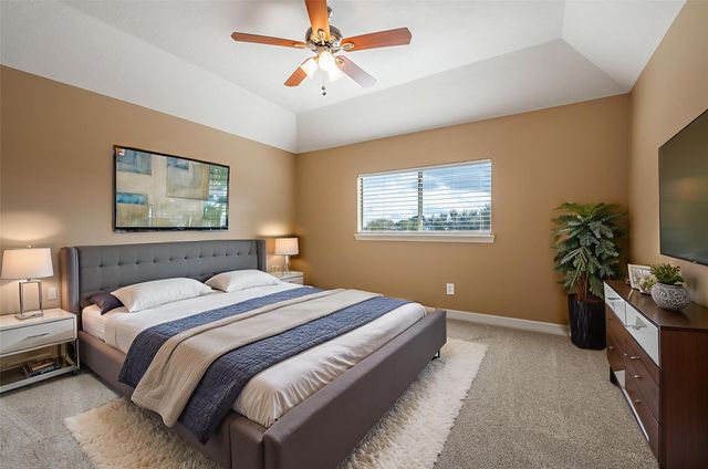 3913 Summer Manor Drive, League City, TX 77573