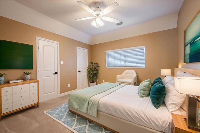 3913 Summer Manor Drive, League City, TX 77573