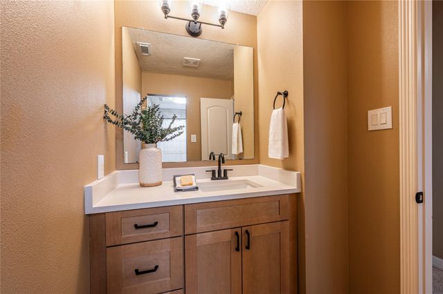 3913 Summer Manor Drive, League City, TX 77573