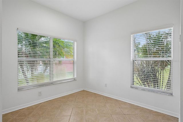 1810 MIRA LAGO CIRCLE, Ruskin, FL 33570