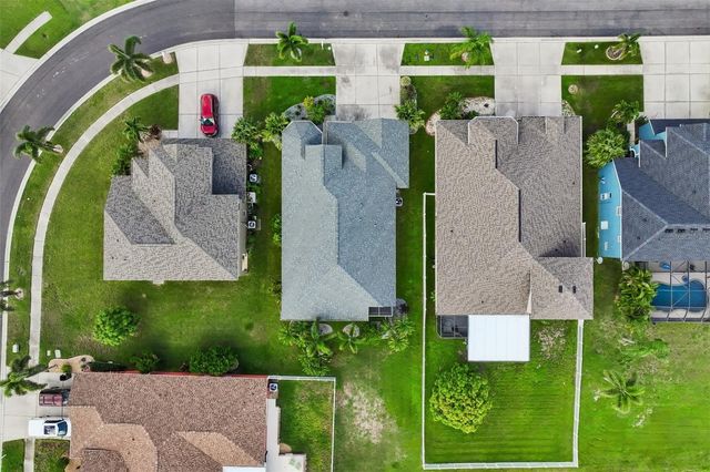 1810 MIRA LAGO CIRCLE, Ruskin, FL 33570