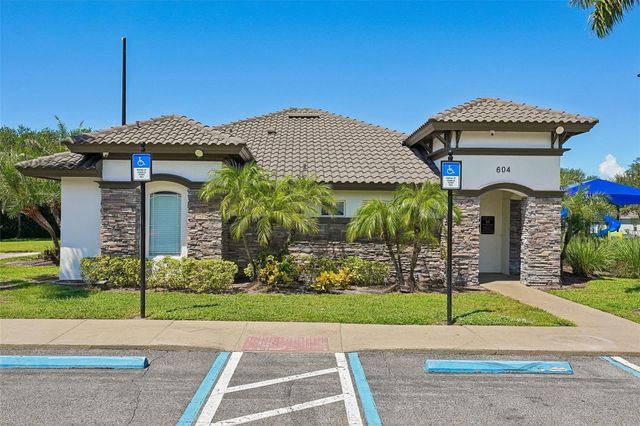 1810 MIRA LAGO CIRCLE, Ruskin, FL 33570
