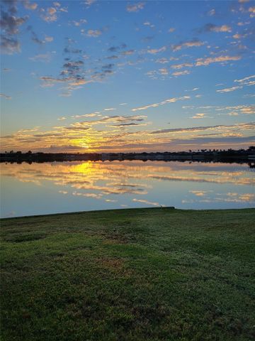1810 MIRA LAGO CIRCLE, Ruskin, FL 33570