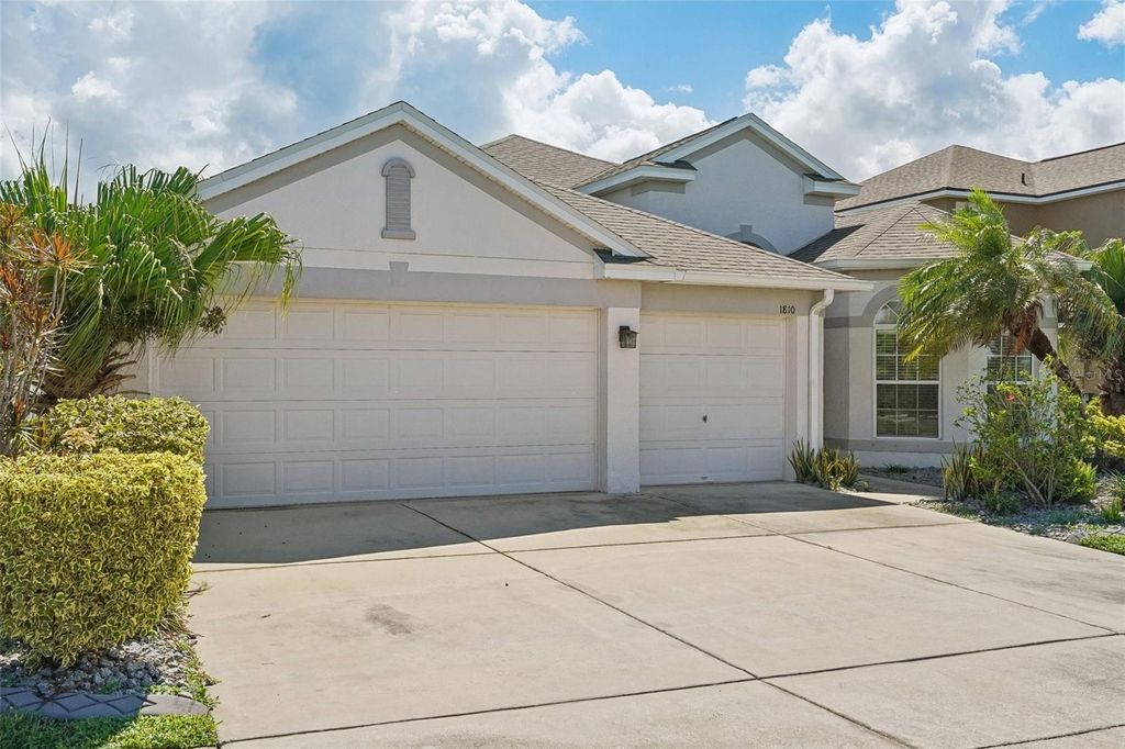 1810 MIRA LAGO CIRCLE, Ruskin, FL 33570