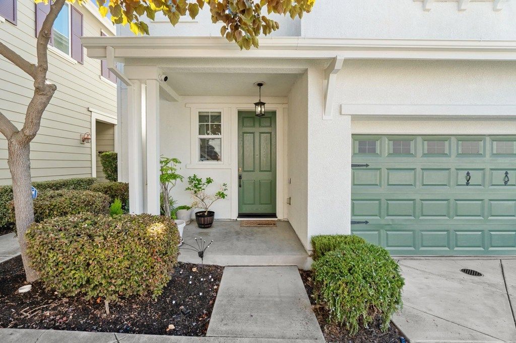 663 663 Falling Star Drive, Martinez, CA 94553