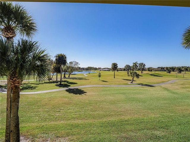 26 Plantation Drive 202, Vero Beach, FL 32966