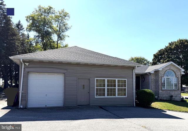 950 CAPE HORN RD, York, PA 17402